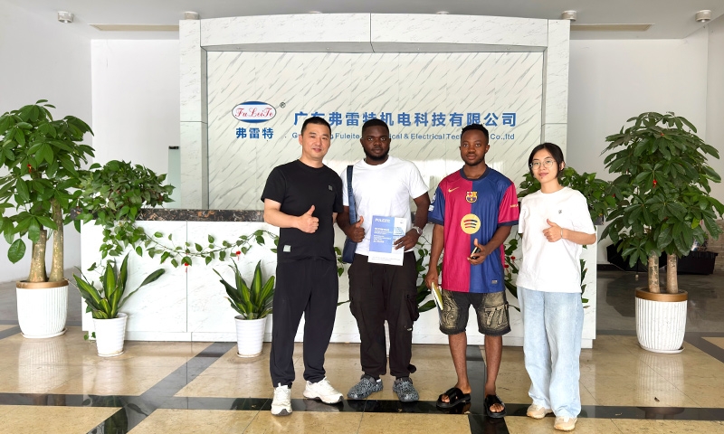 喀麦隆文化石发泡机客户